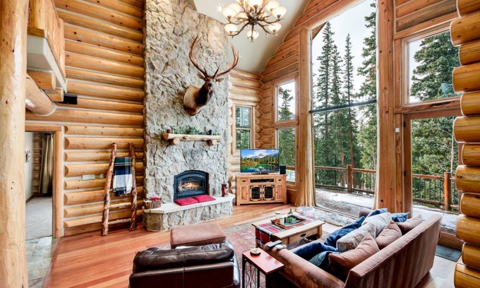Quandary Village Cabin | 423 m² Cabin ∙ 4 bedrooms ∙ 8 guests
