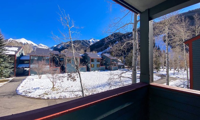 Telluride Apartment | 45 m² Apartment ∙ 2 bedrooms ∙ 6 guests