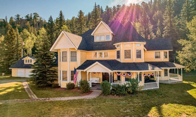 South Fork House | 465 m² House ∙ 7 bedrooms ∙ 18 guests