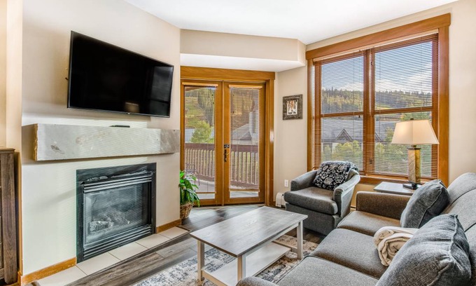 Copper Mountain Village Condo | 47 m² Condo ∙ 1 bedroom ∙ 4 guests