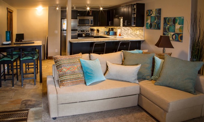Steamboat Springs Apartment | 500 Ft. From Slope! Remodeled Studio
