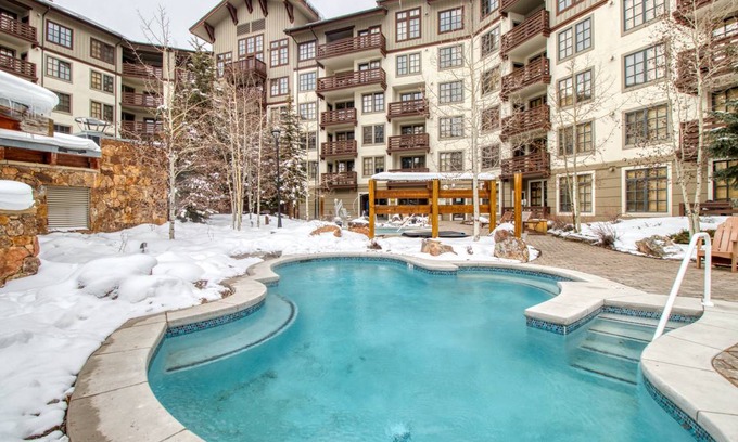 Copper Mountain Village Condo | 55 m² Condo ∙ 1 bedroom ∙ 4 guests