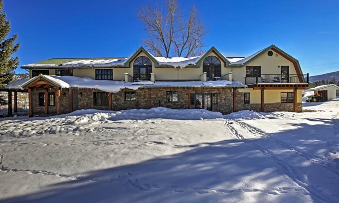 Glenwood Springs House | 557 m² House ∙ 5 bedrooms ∙ 10 guests