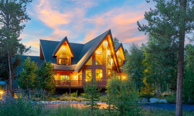 Tabernash House | 557 m² House ∙ 6 bedrooms ∙ 14 guests