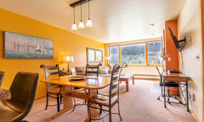 Lakeside Village Apartment | 56 m² Apartment ∙ 1 bedroom ∙ 4 guests