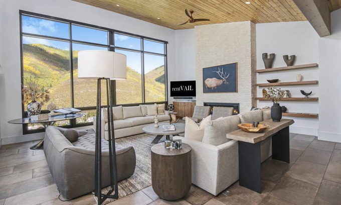 Highland Meadows House | 593 m² House ∙ 5 bedrooms ∙ 14 guests