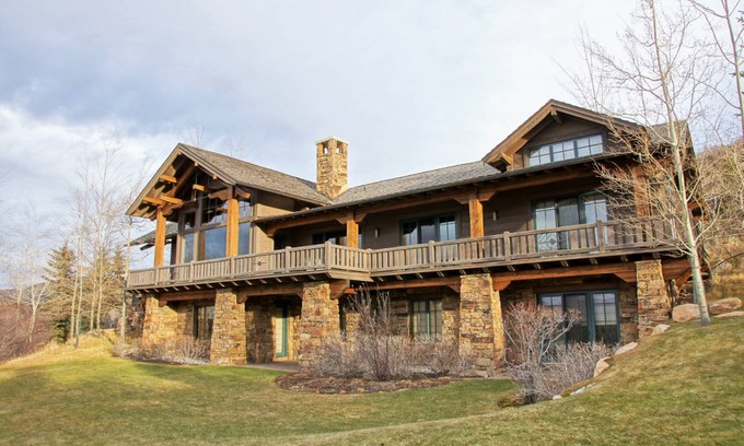 Edwards House | 604 m² House ∙ 4 bedrooms ∙ 10 guests