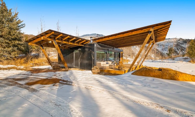 Carbondale House | 65 m² House ∙ 2 bedrooms ∙ 4 guests