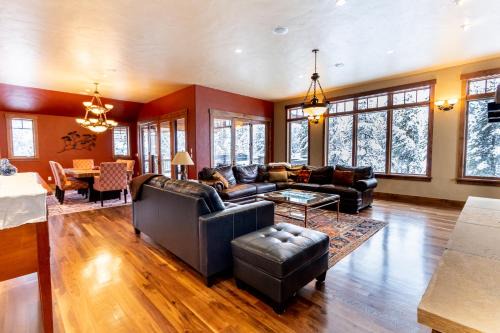 Elk Run House | 671 Elk Circle by Summit County Mountain Retreats
