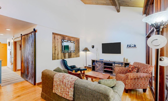 Purgatory Condo | 68 m² Condo ∙ 1 bedroom ∙ 5 guests
