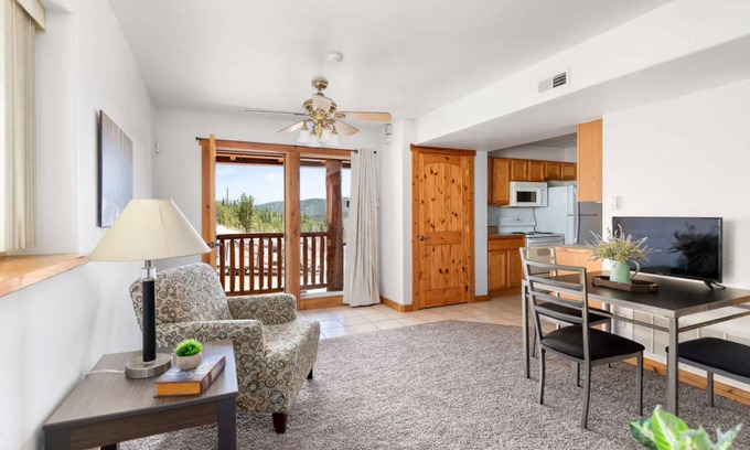 Saint Mary's Condo | 69 m² Condo ∙ 1 bedroom ∙ 4 guests