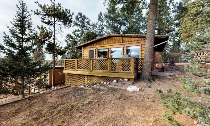Woodland Park Cabin | 70 m² Cabin ∙ 2 bedrooms ∙ 6 guests