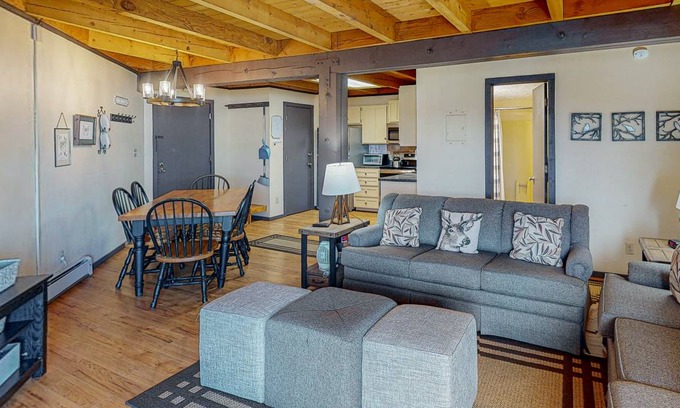 Wildernest Condo | 70 m² Condo ∙ 2 bedrooms ∙ 6 guests