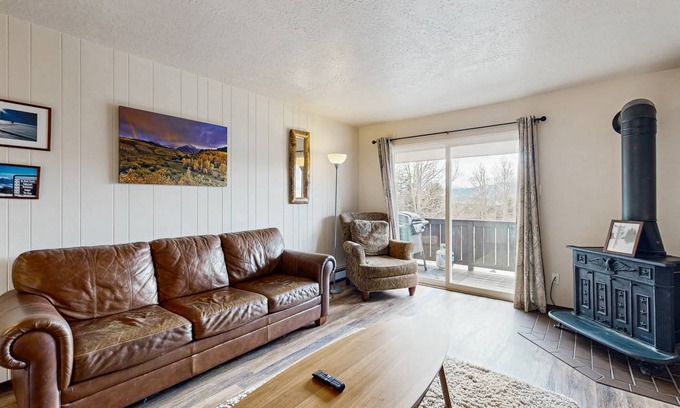Dillon Condo | 71 m² Condo ∙ 2 bedrooms ∙ 5 guests