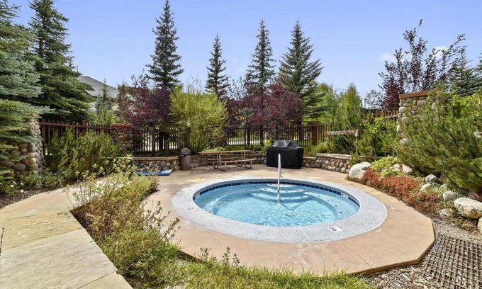Copper Mountain Village Condo | 81 m² Condo ∙ 2 bedrooms ∙ 6 guests