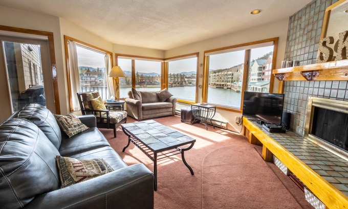 Lakeside Village Apartment | 82 m² Apartment ∙ 1 bedroom ∙ 5 guests