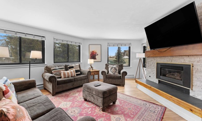 Lakeside Village Apartment | 84 m² Apartment ∙ 1 bedroom ∙ 6 guests