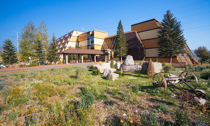 Steamboat Springs Hotel | 84 m² Hotel ∙ 2 bedrooms ∙ 127 guests