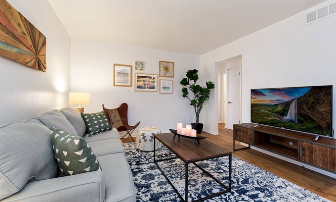 University Acres Condo | 85 m² Condo ∙ 2 bedrooms ∙ 6 guests