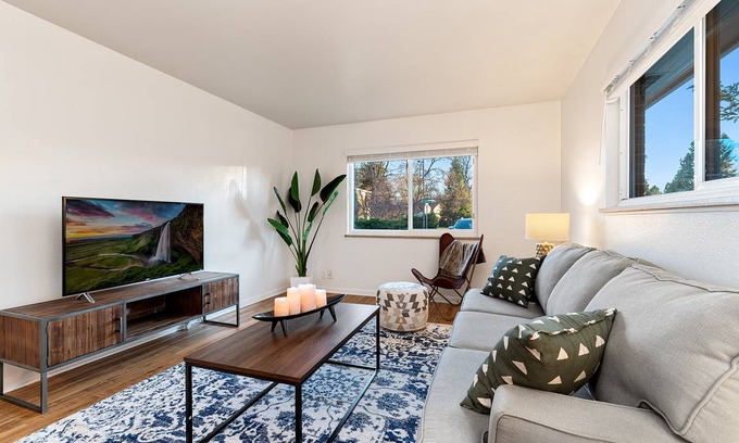 University Acres Condo | 85 m² Condo ∙ 2 bedrooms ∙ 6 guests