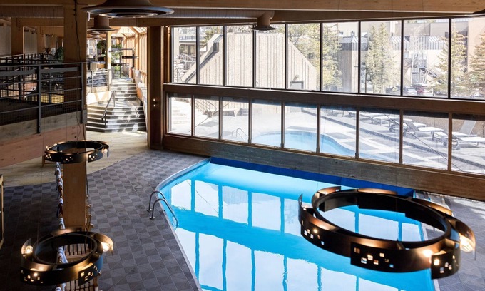 Peak 9 Apartment | 9 Hot Tubs! Ski-In/Ski-out Suite