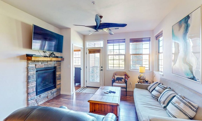 Silvercreek Condo | 95 m² Condo ∙ 2 bedrooms ∙ 6 guests
