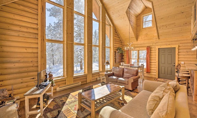 Florissant House | 96 m² House ∙ 1 bedroom ∙ 5 guests