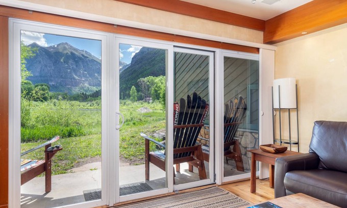 Telluride Condo | 98 m² Condo ∙ 2 bedrooms ∙ 6 guests
