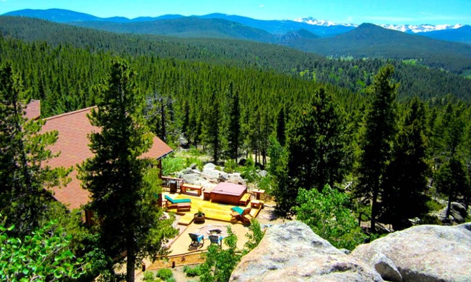 Black Hawk Other | Accommodation ∙ 1 bedroom ∙ 14 guests