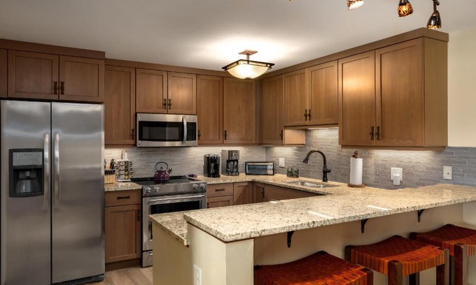 Steamboat Springs Apartment | Bear Claw 408 - Ski-in Ski-out Condo!