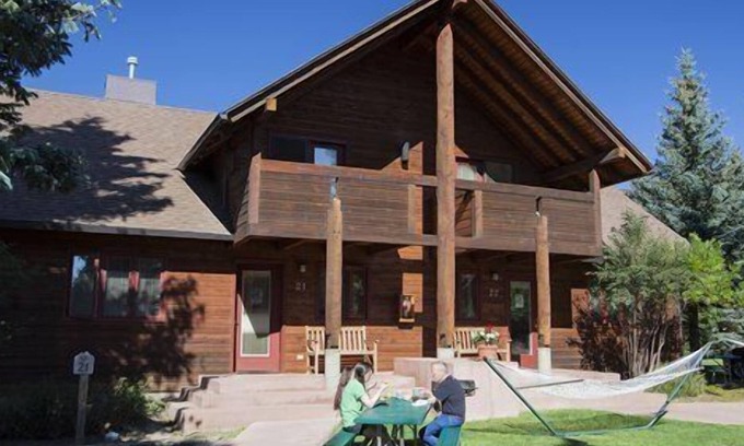 Estes Park Apartment | Beautiful 2 bedroom unit at resort, sleeps 6