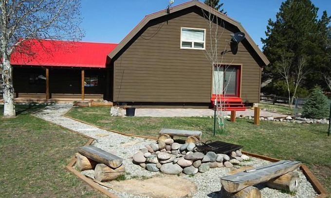 Rio Vista Estates House | Benchmark with Guest Cabin