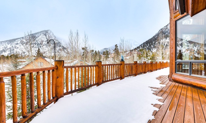 The Reserve House | Bike Path Access & Hot Tub: Family Home in Frisco!