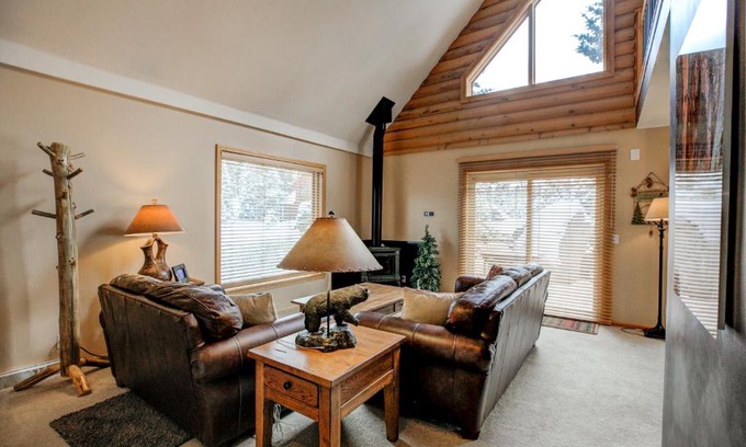 Blue River House | Blue River Escape Home - Peaceful - On River