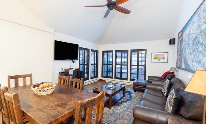 Telluride House | Boomerang