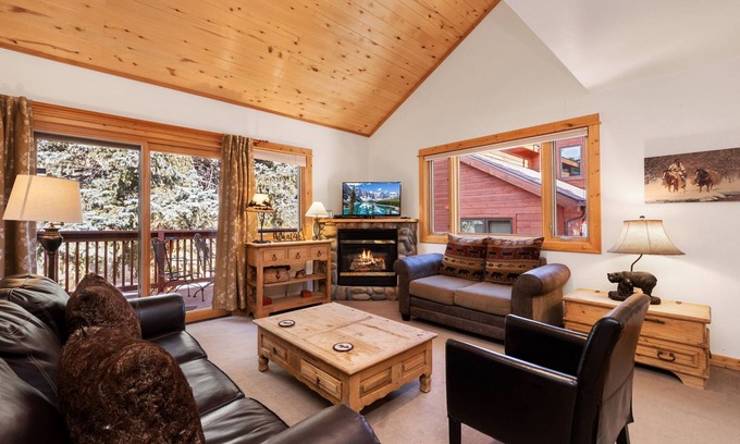 Fall River Estates Condo | Bugle Pointe A08 River View!