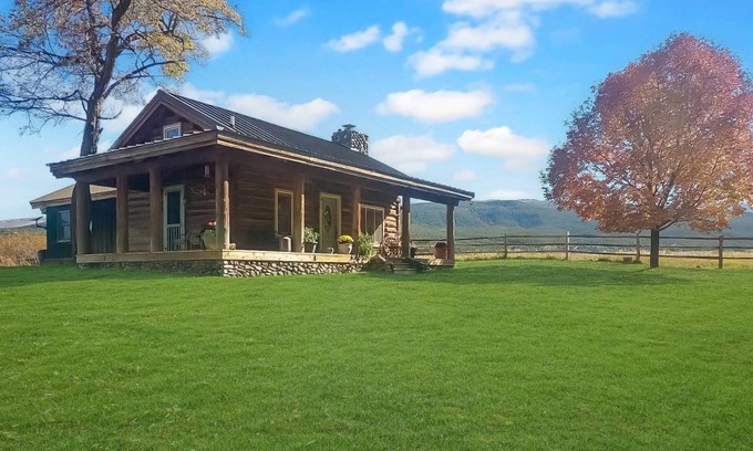 Mesa Cabin | Cabin ∙ 2 bedrooms ∙ 6 guests