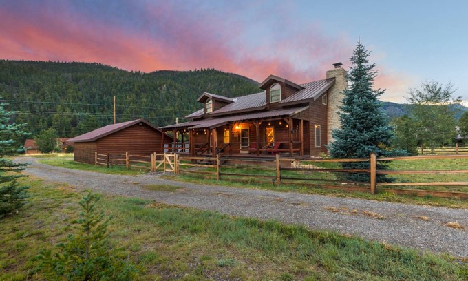 South Fork Cabin | Cabin ∙ 2 bedrooms ∙ 6 guests