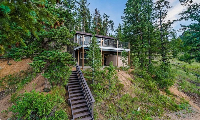 Estes Park Cabin | Cabin w/views, wood stove, 5 min to National Park