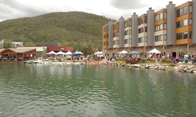 Lakeside Village Condo | Charming Lakeside 1 Bedroom Condo