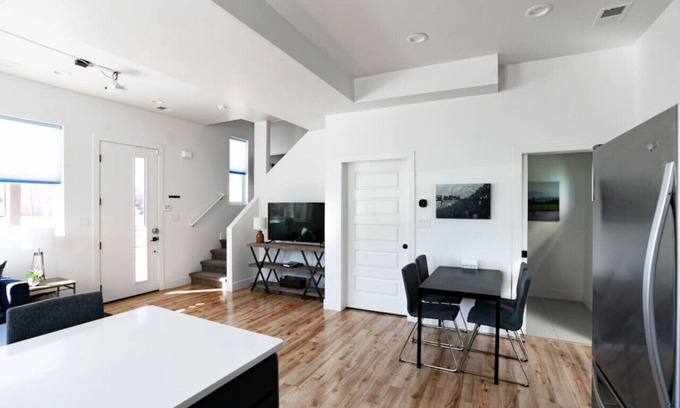 Grand Junction House | Chic Indigo Digs : 3 BR,Cool Kitchen, Zen Patio!