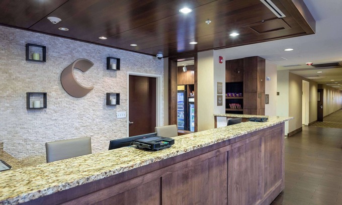 Sable Altura Chambers Hotel | Comfort Suites Denver near Anschutz Medical Campus
