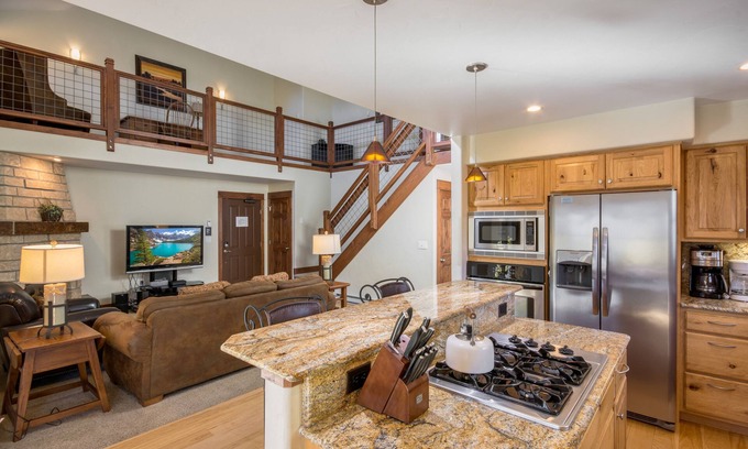 Steamboat Springs Condo | Community Hot Tubs - On Bus Line - Walk to Grocery Store