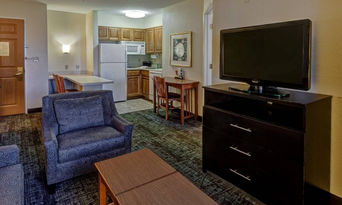 Glendale Condo | Condo ∙ 1 bedroom ∙ 4 guests