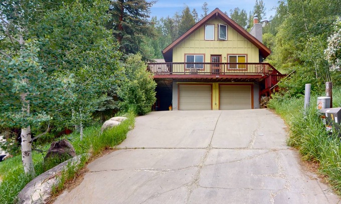 Intermountain Condo | Condo ∙ 2 bedrooms ∙ 4 guests