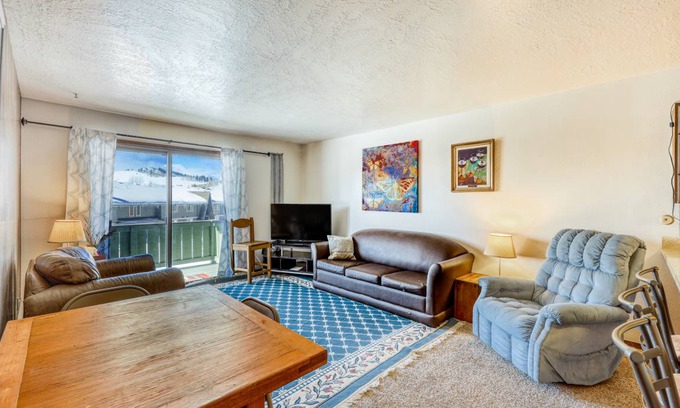 Dillon Condo | Condo ∙ 2 bedrooms ∙ 6 guests