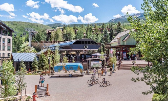 Snowmass Village Apartment | Corner 3BR Condo Facing the Slopes