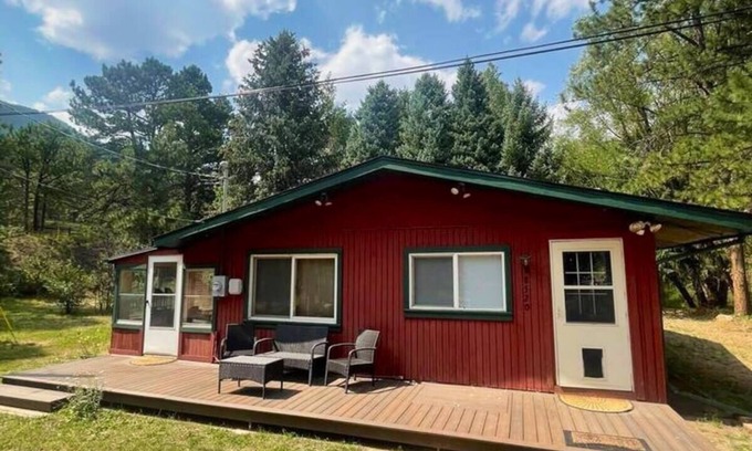 Cascade-Chipita Park Cabin | Cozy Cabin with Creek in Cascade-Chipita Park