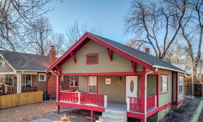 Colorado Springs House | Cozy Cottage Retreat Near Downtown Colorado Springs