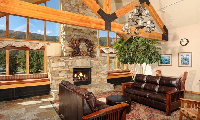 Mountain House Apartment | Cozy Studio | Pool, Hot Tub & Parking!